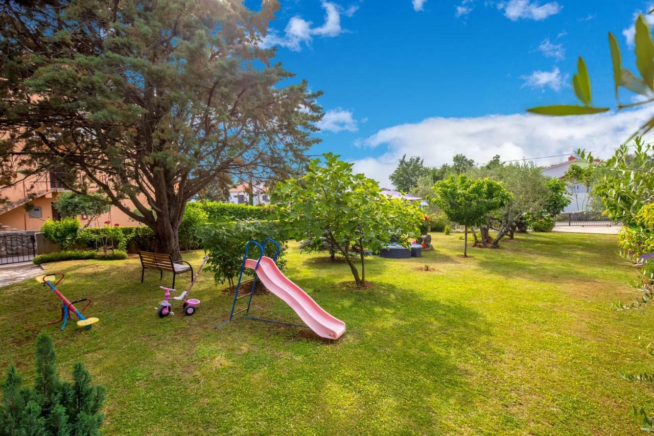 Garden paradise App Sveti Vid-Miholjice Buitenkant foto